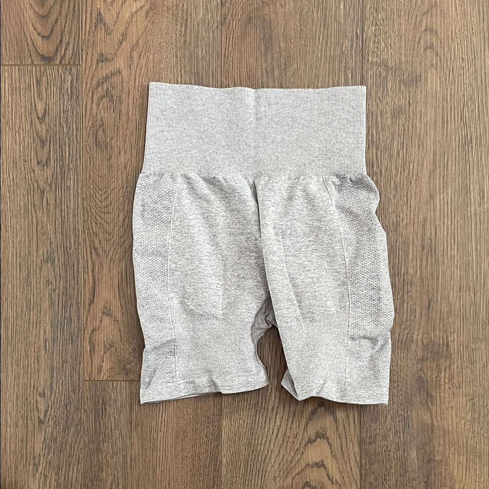 Prozis Light Gray women’s Shorts